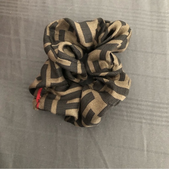 Repurposed Silk Fendi scrunchie - Picture 4 of 5